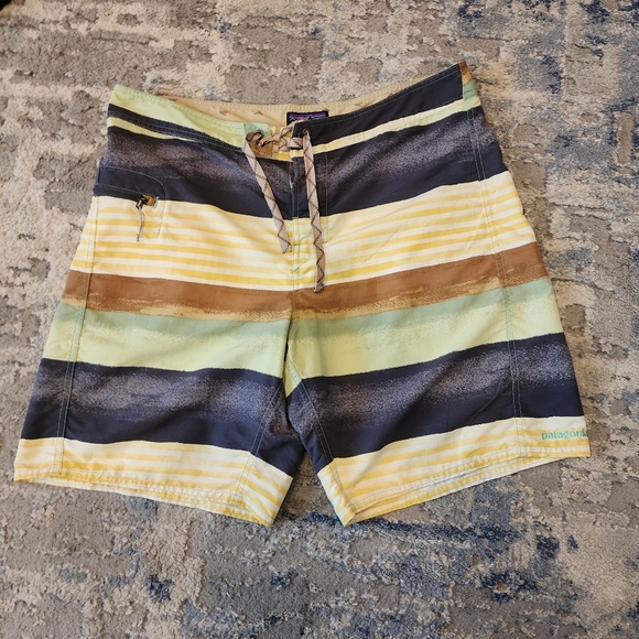 Patagonia Board shorts. Men's size 36 - Picture 7 of 16